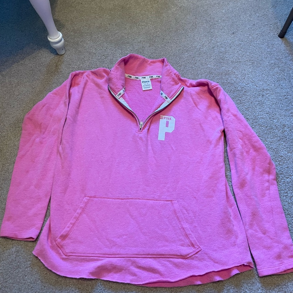 Oversize Victoria’s Secret pull over!